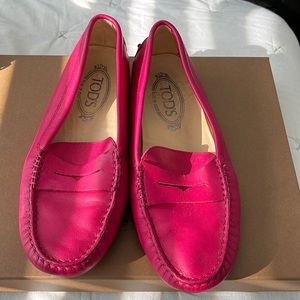 Tod’s Gommino leather loafers
